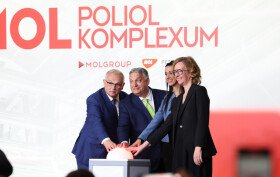 Slavnostní otevření polyolového komplexu společnosti MOL v Tiszaújvárosu za 1,3 miliardy eur