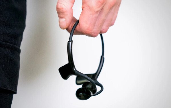 Sentien: Vývoj funkčních prototypů open-ear sluchátek od společnosti cotu s.r.o.